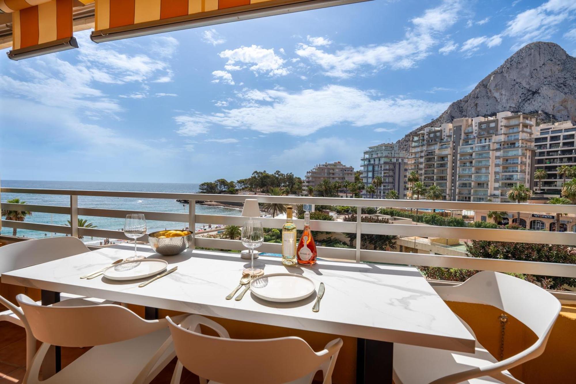 Voramar II On The Beach 칼페 외부 사진