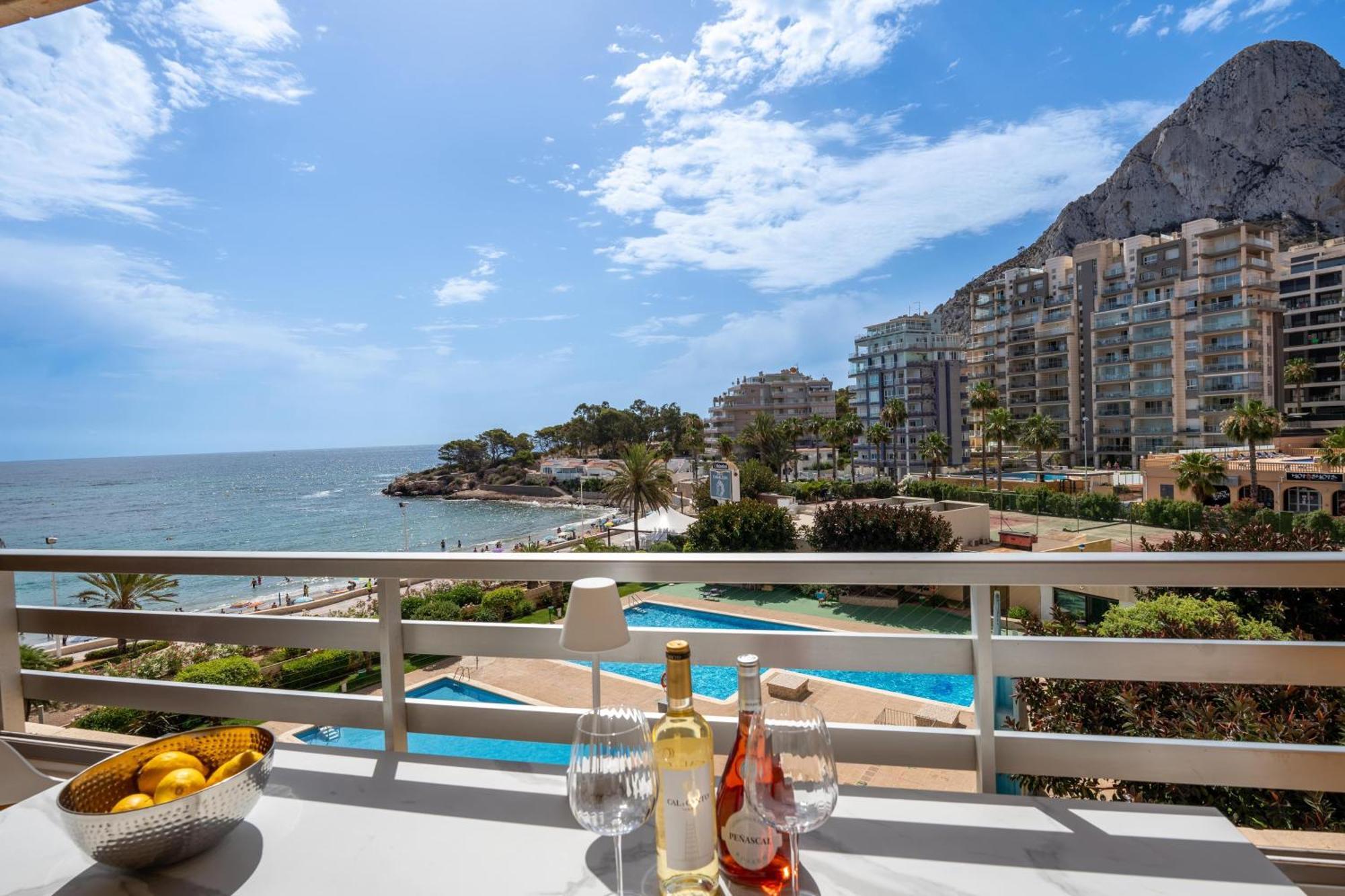 Voramar II On The Beach 칼페 외부 사진